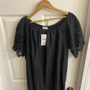 WoWo Black Off-Shoulder Dress with Laser-Cut Detail – Size Large